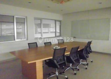 Dijual Kantor ex Showroom di Jatinegara barat  2