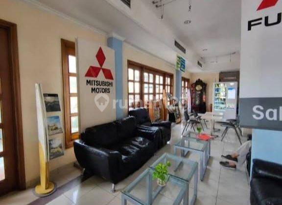 Diijual Ruang Usaha Ex Shiwroom Matraman 2