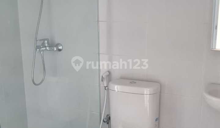 Rumah Selang St. Jurangmangu 2,1 Mil 2