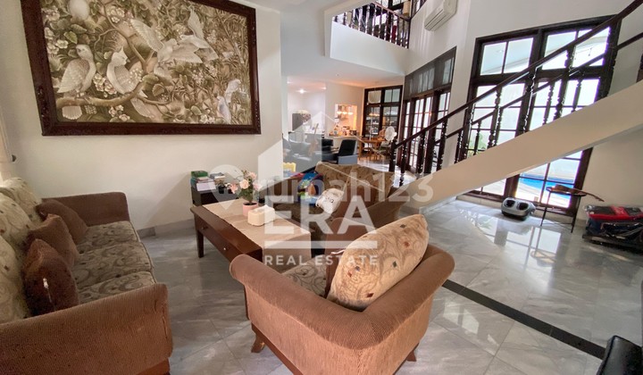 RUMAH SIAP HUNI DI TEBET,JAKARTA SELATAN