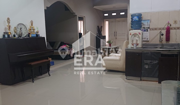 Ready-to-Occupy House in Bintaro 2