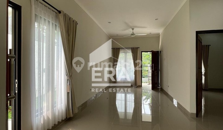 READY-TO-OCCUPY HOUSE IN GRAHA, BINTARO