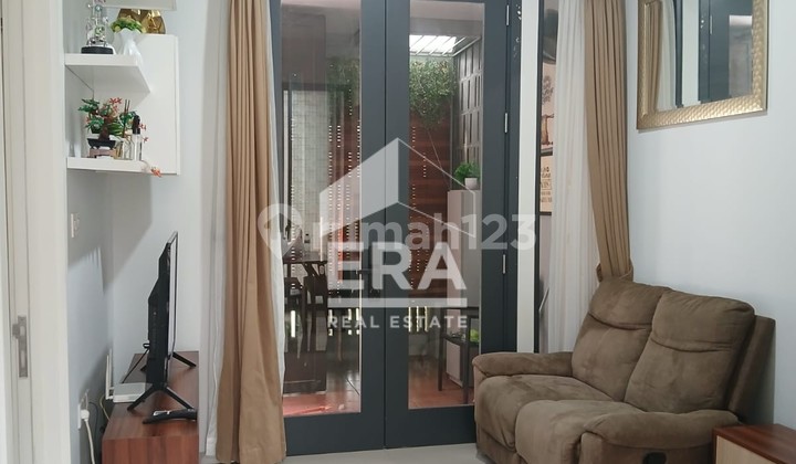 RUMAH SIAP HUNI DI BINTARO RUMAH SIAP HUNI DI BINTARO