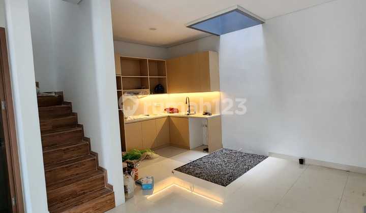 Selling Brand New House in Graha Bintaro 2
