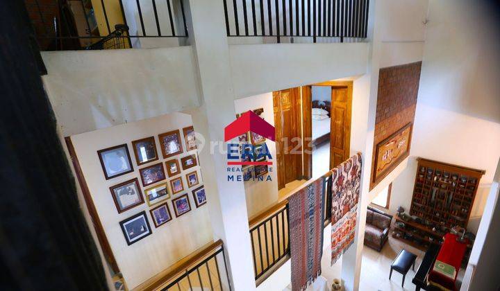 Rumah Cantik 3 Lantai Di Veteran Jakarta Selatan 2