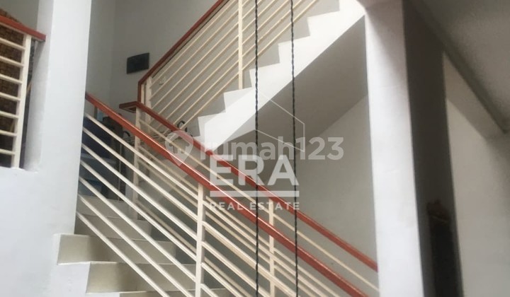 Ready-to-Occupy House in Sector 7, Bintaro 2