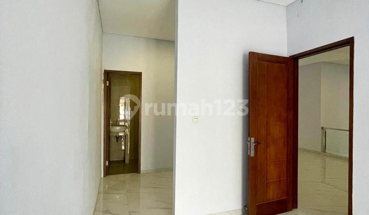 Rumah Brand New Di Bintaro Sektor 5 - Tangerang Selatan 2