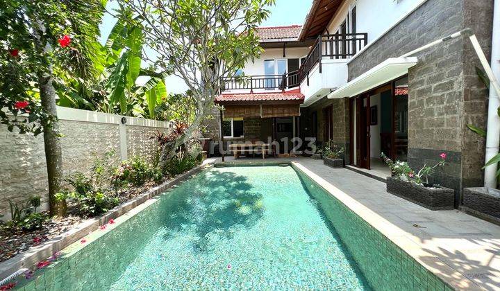 Di Jual Tropical Vila di Padonan Canggu  1