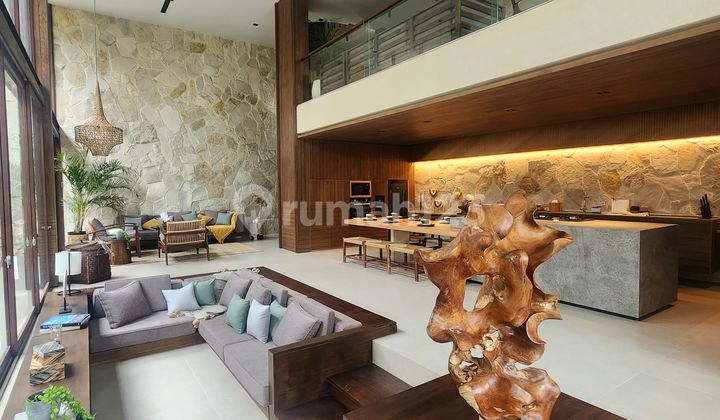 LUXURY VILLA CANGGU BABAKAN 