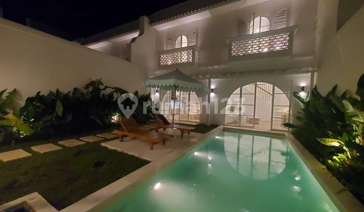 VILLA MEDITRANIAN STYLE DI PANTAI CEMAGI BALI  YK-098 1