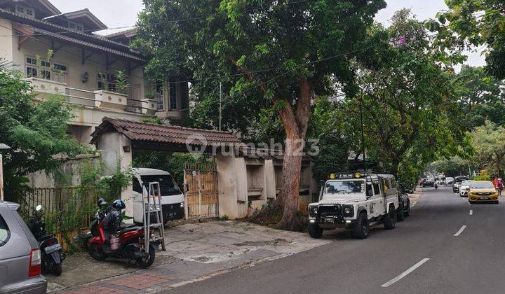 Rumah Diisewakan 2 Lantai Mewah Dan Luas Tebet Jakarta Selatan  2