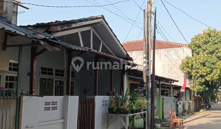 Cheap Sale, House in Ciledug Indah, Tangerang City 2