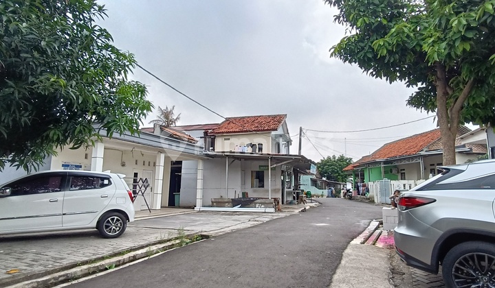 Dijual Rumah, Hitung Tanah Lokasi Strategis,Nempel BSD Rumah di Lengkong Kulon SHM 2