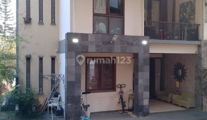 Rumah Rasa Villa Hunian Berkelas Dengan Harga Menarik Dan Pemandangan Yng Indah Dari Atas Balkon Juga Udara Yang Sejuk 1