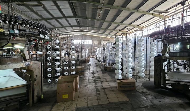 Pabrik Rajut di Area Pergudangan Leuwigajah