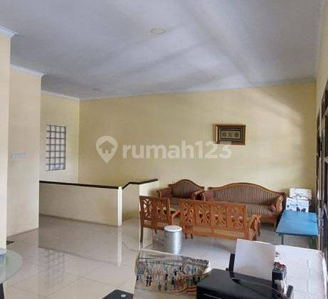 For Rent Ruko Siap Huni di Jl. Kolonel Masturi 8