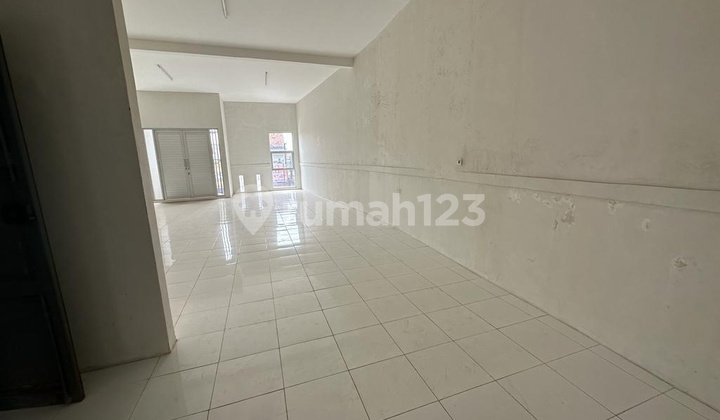 2 Ruko Blong Jadi Satu Cakep Banget Untuk Cari Cuan, Area Strategis Rame Banget Di Terusan Cibaduyut 10