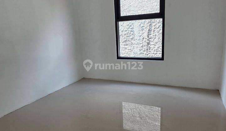 Rumah Baru Di Setiabudi Regency Tanpa Kolam Renang  2