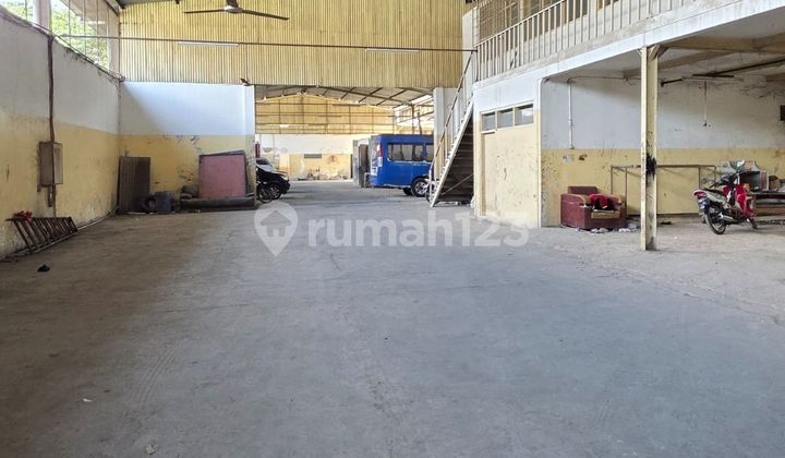 Warehouse in Sudirman Warehouse in Sudirman