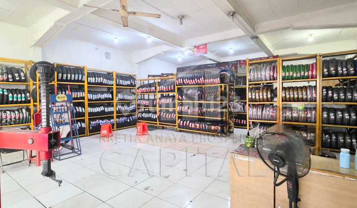 2-Story Shop House, Spacious and Strategic by the Road in Holis Bandung 2