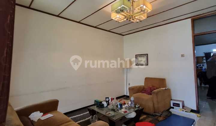 REPOSISI HARGA MENUKIK TAJAM DIJUAL RUMAH 2 lantai DIPERUMAHAN ELIT SETRASARI 2