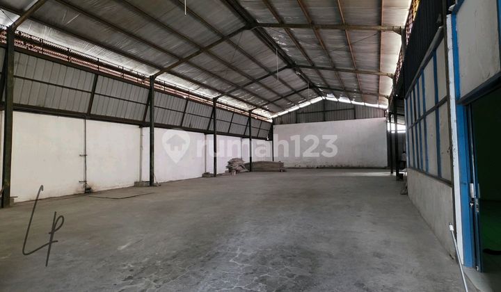 Ready-to-Live Warehouse in Tki 1 Wing Ready-to-Live Warehouse in Tki 1 Wing