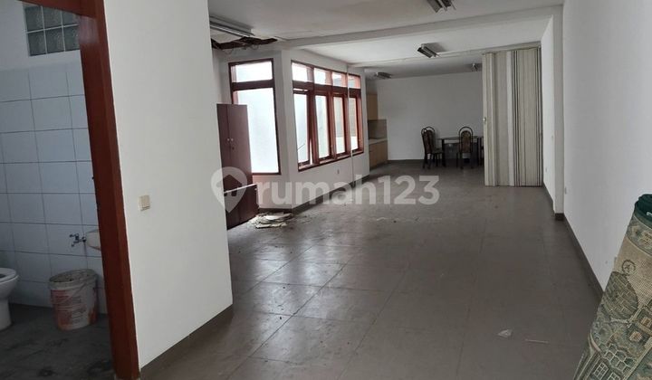 Ruko Luas Bersih Siap Pakai Di Mainroad Sudirman