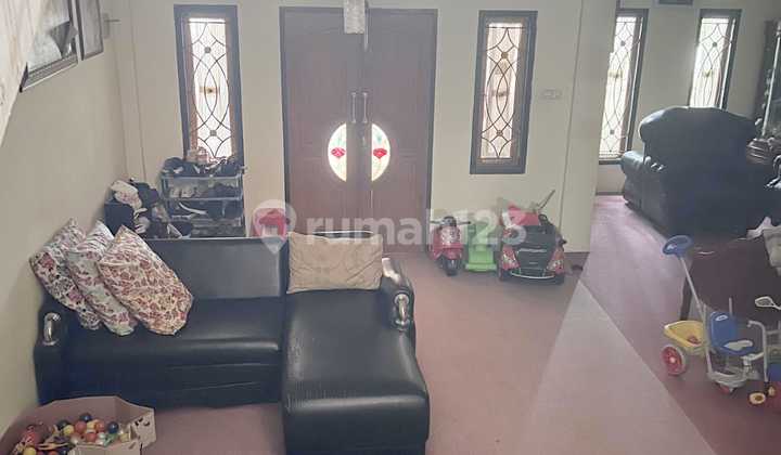 Dijual Rumah di Komplek Perumahan Antapani 2