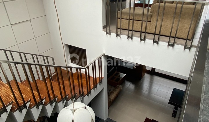 Turun Harga ‎Rumah Terawat Siap Huni ‎Dengan Pencahayaan dan Sirkulasi Bagus di Mekarwangi