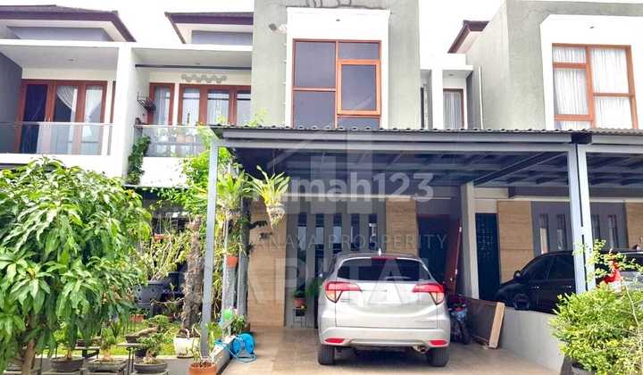 Beautiful, Comfortable, Well-Maintained House in Cherry Field Bandung 1