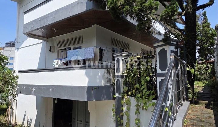 RUMAH TINGGAL, DI CIPAGANTI PERMAI BANGUNAN KOKOH  HITUNG TANAH 