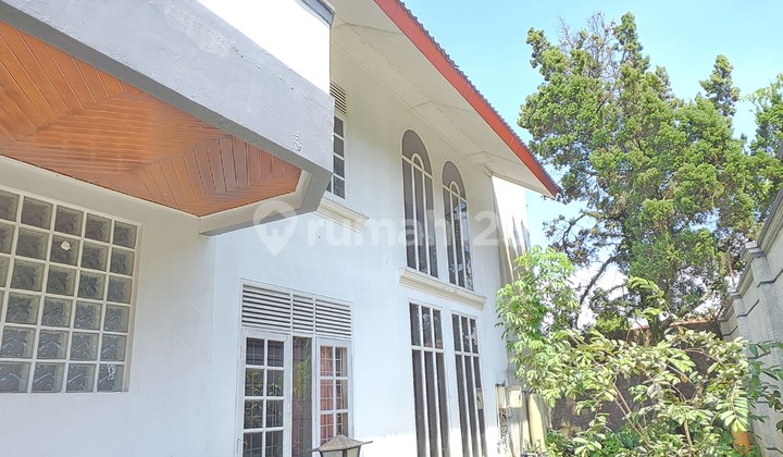 RUMAH TINGGAL, DI CIPAGANTI PERMAI BANGUNAN KOKOH  HITUNG TANAH  2