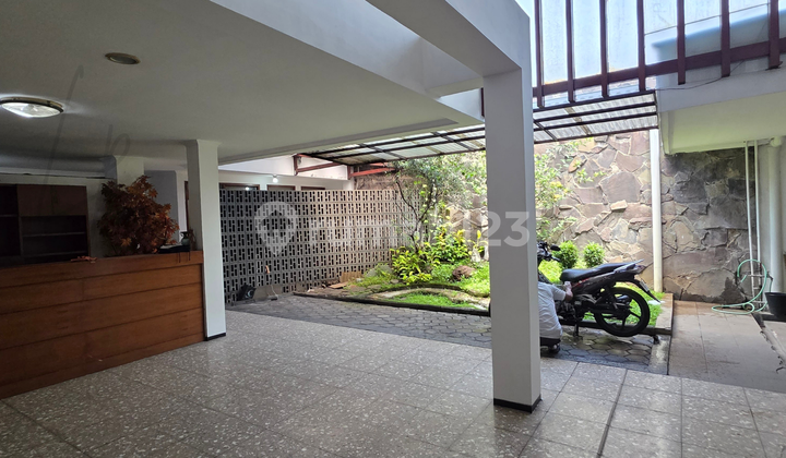 Residential House in Sayap Riauluas and Well-Maintained 2