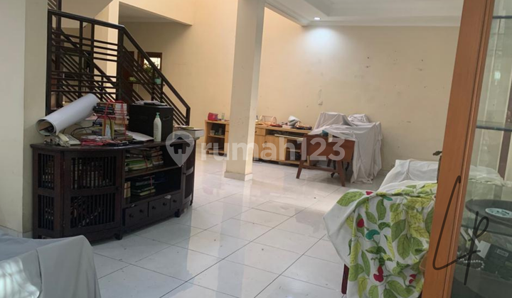 Ready to Live and Well-Maintained House in Turangga 2