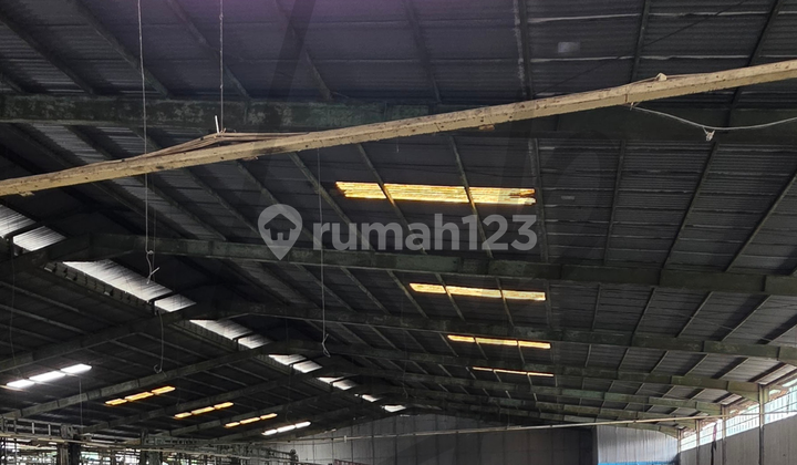 Spacious Warehouse Ready for Occupancy, Suitable for Various Types of Businesses in Nanjung Spacious Warehouse Ready for Occupancy, Suitable for Various Types of Businesses in Nanjung