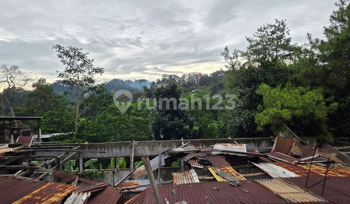 Rumah Hitung Tanah Di Cigadung Raya Barat