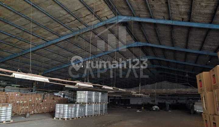 Warehouse in Cibaligo suitable for Production