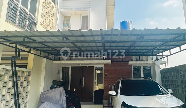 Rumah Siap Huni 3 Lantai Dalam Townhouse Di Cinere Depok Rumah Siap Huni 3 Lantai Dalam Townhouse Di Cinere Depok