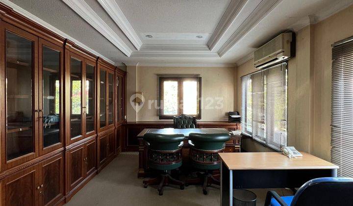 RUMAH KANTOR FURNISHED LOKASI SANGAT STRATEGIS DI SUDIRMAN AREA JAKARTA PUSAT 2