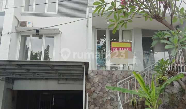 Rumah Siap Huni Dalam Townhouse Lokasi Strategis di Cilandak Jakarta Selatan