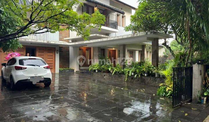 RUMAH MEWAH PINGGIR JALAN BESAR DEKAT KEMANG DI KEBAYORAN BARU JAKARTA SELATAN 1