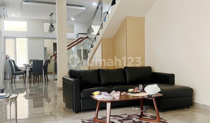 BEAUTIFUL READY-TO-OCCUPY HOUSE IN BANGKA KEMANG, SOUTH JAKARTA 2