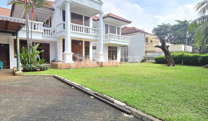 Luxurious House With Spacious Yard Strategic Location In Pondok Indah South Jakarta