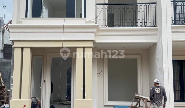 Brand New American Classic Location Near Bintaro Exchange Mall in Bintaro Area, South Tangerang 2