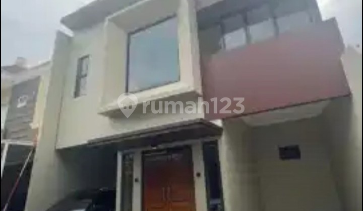 Well-Maintained House Ready to Occupy in a Cluster in Srengseng Sawah, Jagakarsa, South Jakarta Well-Maintained House Ready to Occupy in a Cluster in Srengseng Sawah, Jagakarsa, South Jakarta
