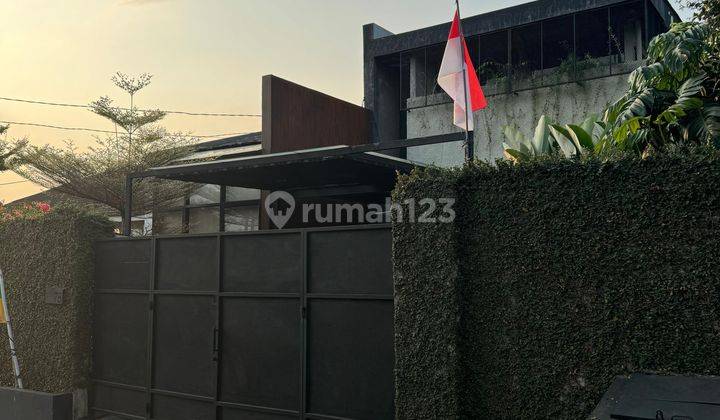 Rumah Modern Tropis Siap Huni Dekat Lebak Bulus Di Cirendeu Tangeran Selatan 1