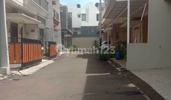 Rumah Sangat Terawat Siap Huni Dalam Cluster di Srengseng Sawah Jagakarsa Jakarta Selatan 2