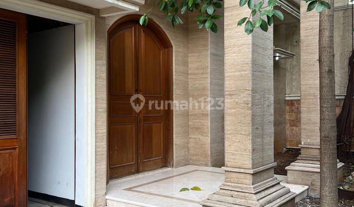 Luxury Home Private S. Pool Di Veteran Jakarta Selatan 1