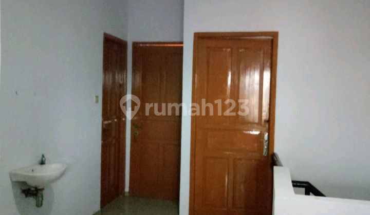 Sewa Poris 5 Kamar Tidur 2 Lantai Bangunan Siap Huni