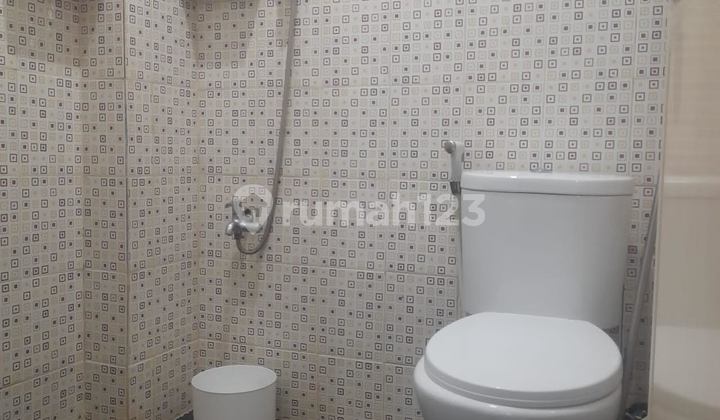 DI JUAL MURAH RUMAH DI CIPONDOH MAKMUR POSISI HOOK BANGUNAN 2 LANTAI KAMAR TIDUR 2 SIAP HUNI 2